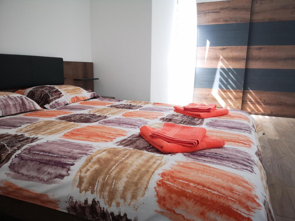 Ludi House Apartment เตอร์กู-มูเรช ภายนอก รูปภาพ