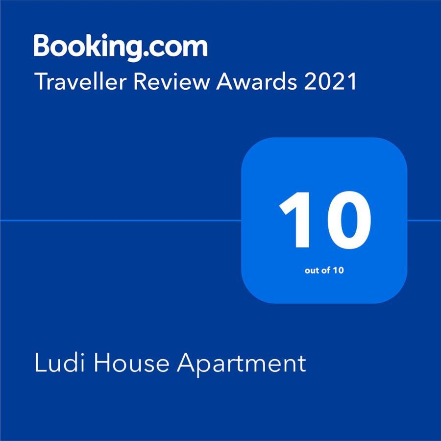 Ludi House Apartment เตอร์กู-มูเรช ภายนอก รูปภาพ
