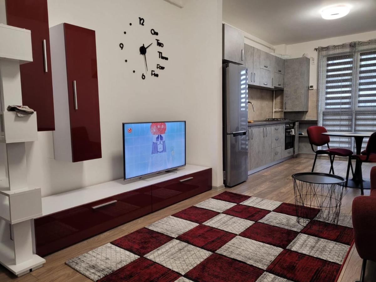 Ludi House Apartment เตอร์กู-มูเรช ภายนอก รูปภาพ
