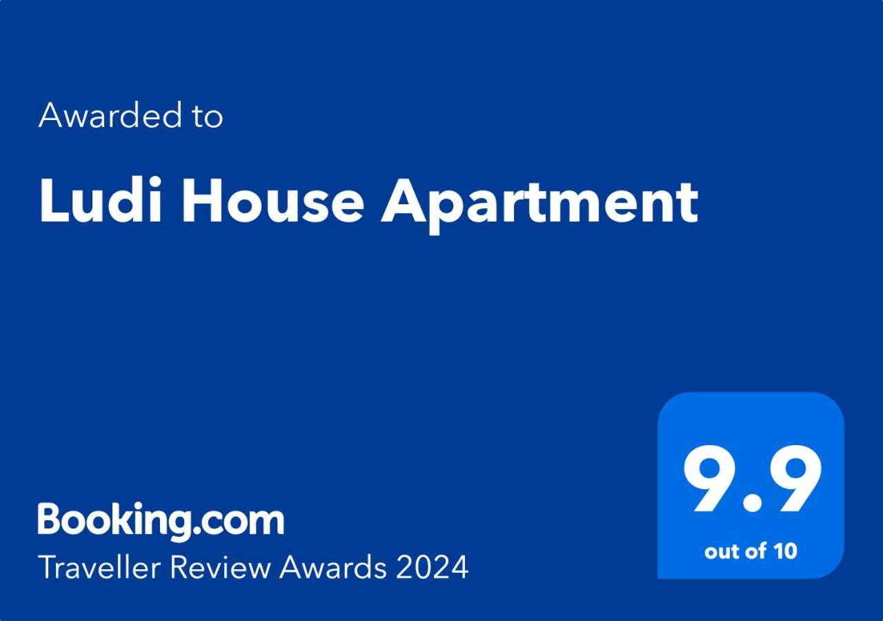 Ludi House Apartment เตอร์กู-มูเรช ภายนอก รูปภาพ
