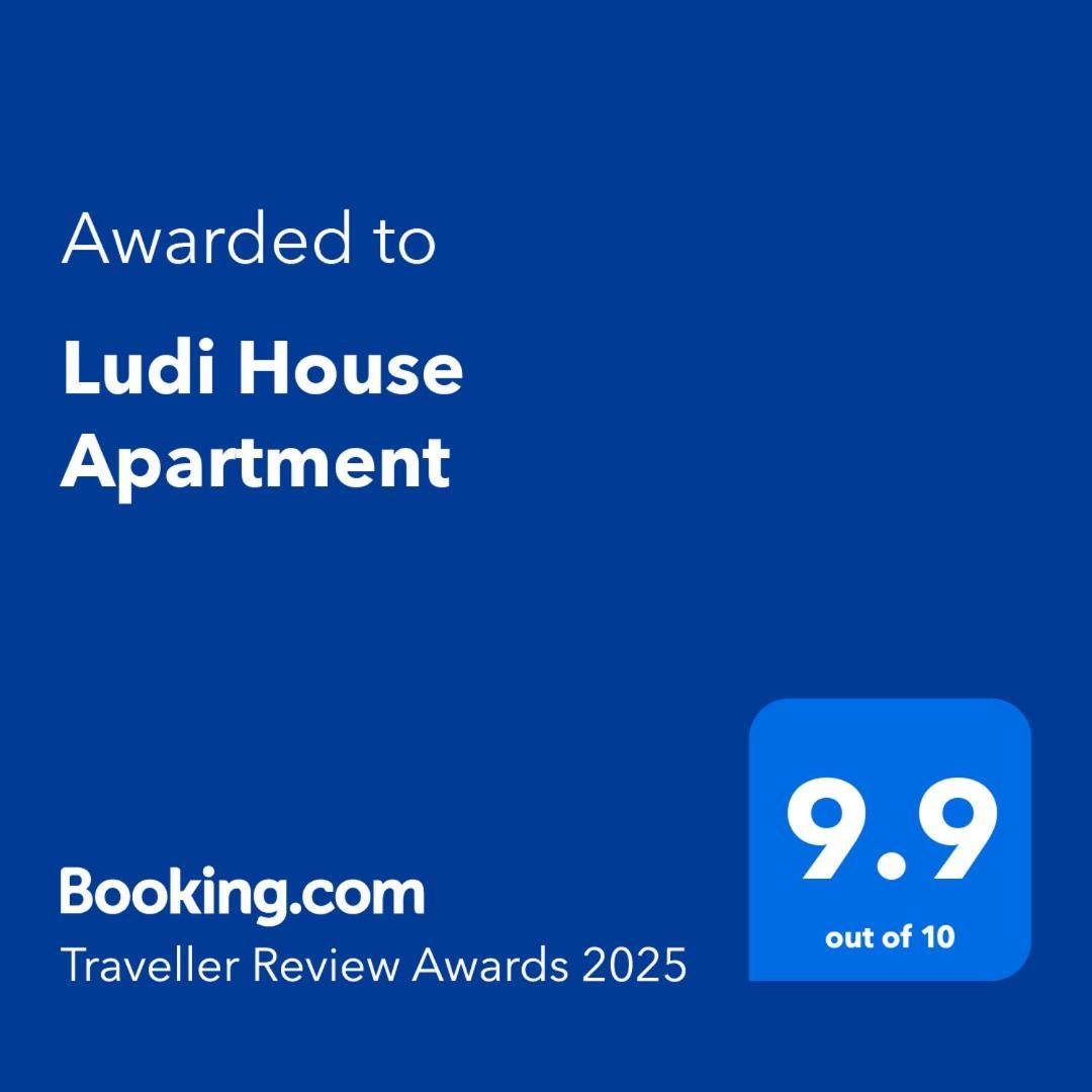 Ludi House Apartment เตอร์กู-มูเรช ภายนอก รูปภาพ